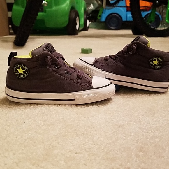 Shoes - Picture 4 of 4